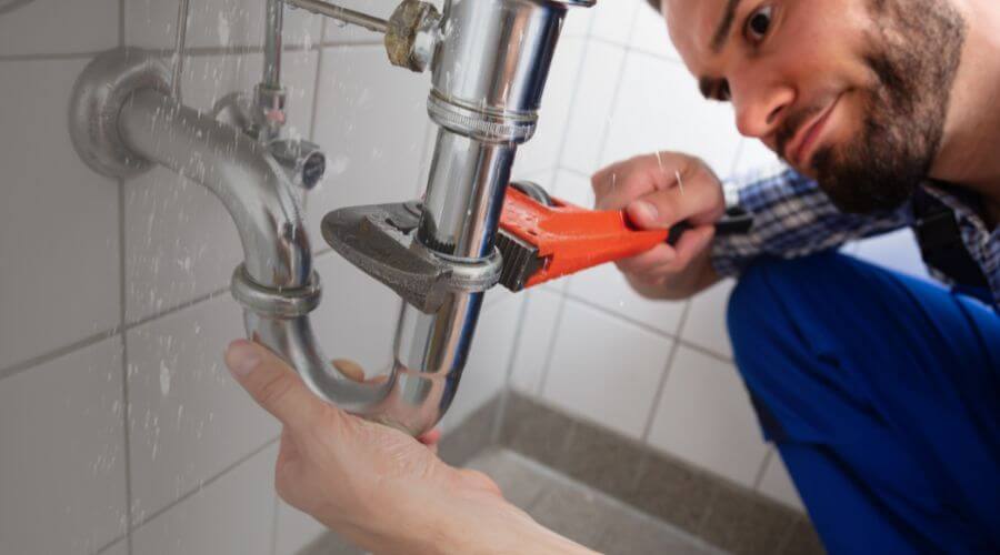 Expert burst pipe repair services in Deer Creek, IL